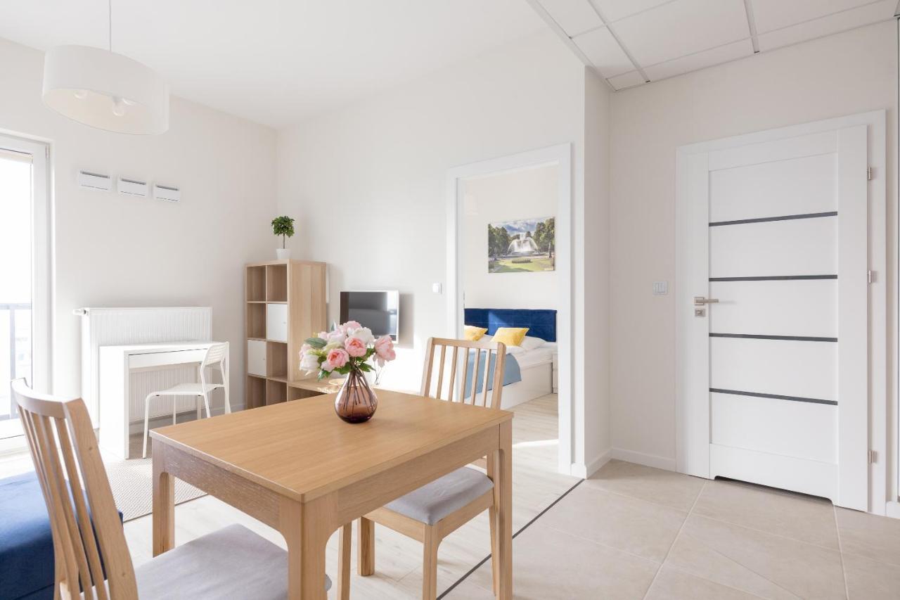 Wola Chic Blue Apartment Warschau Buitenkant foto