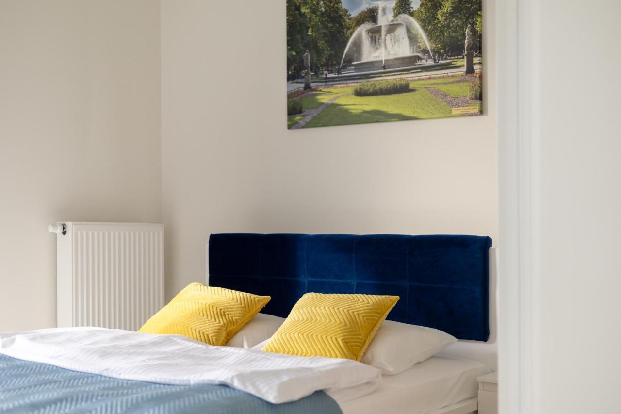 Wola Chic Blue Apartment Warschau Buitenkant foto
